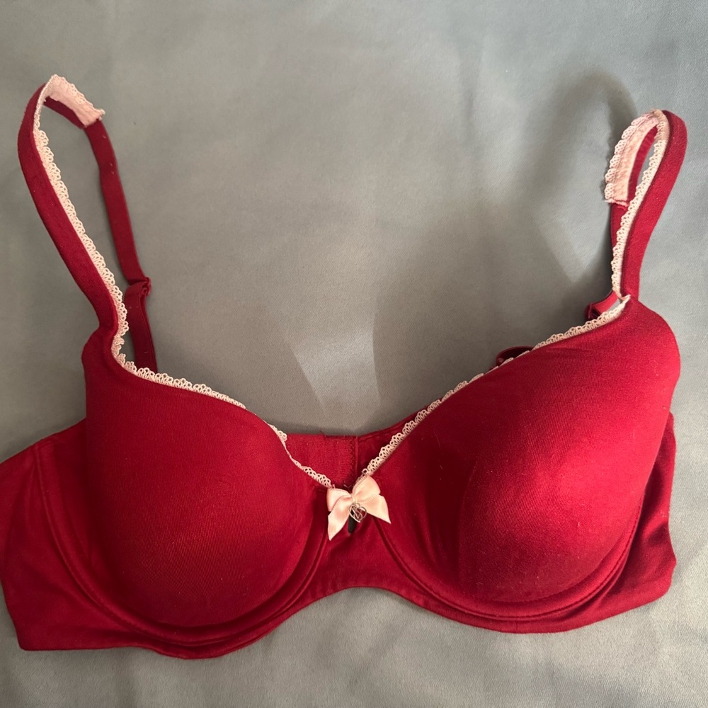 Victoria Secret Underwire Bra 34C